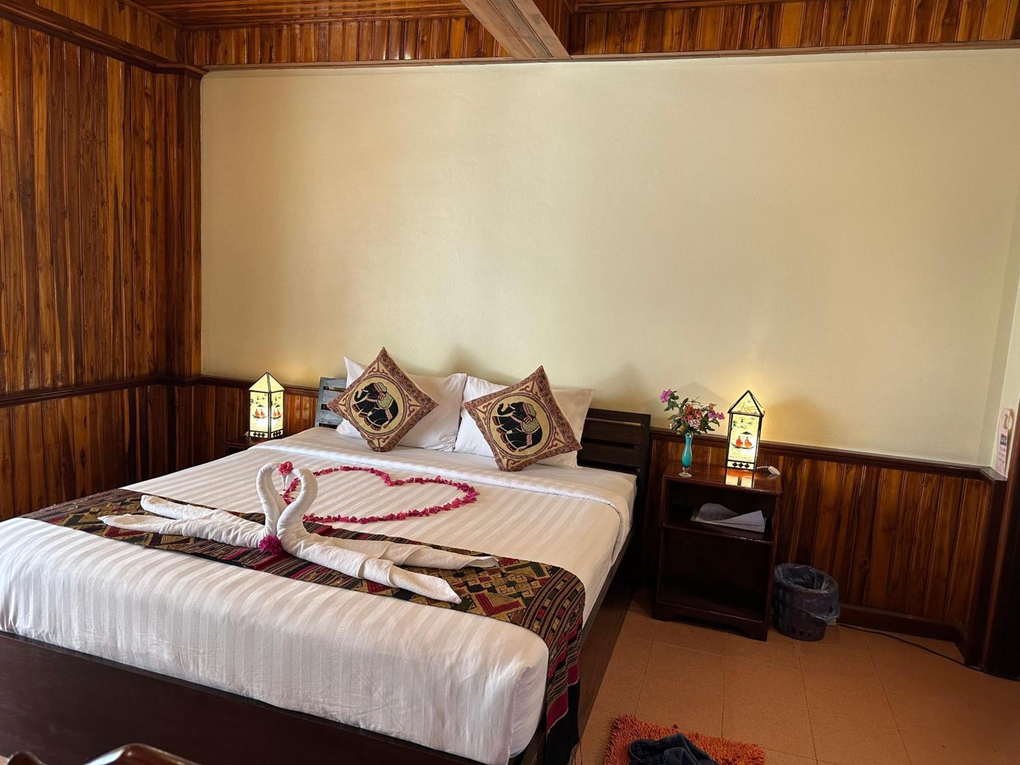 Villa Alounsavath Mekong Riverside หลวงพระบาง ภายนอก รูปภาพ